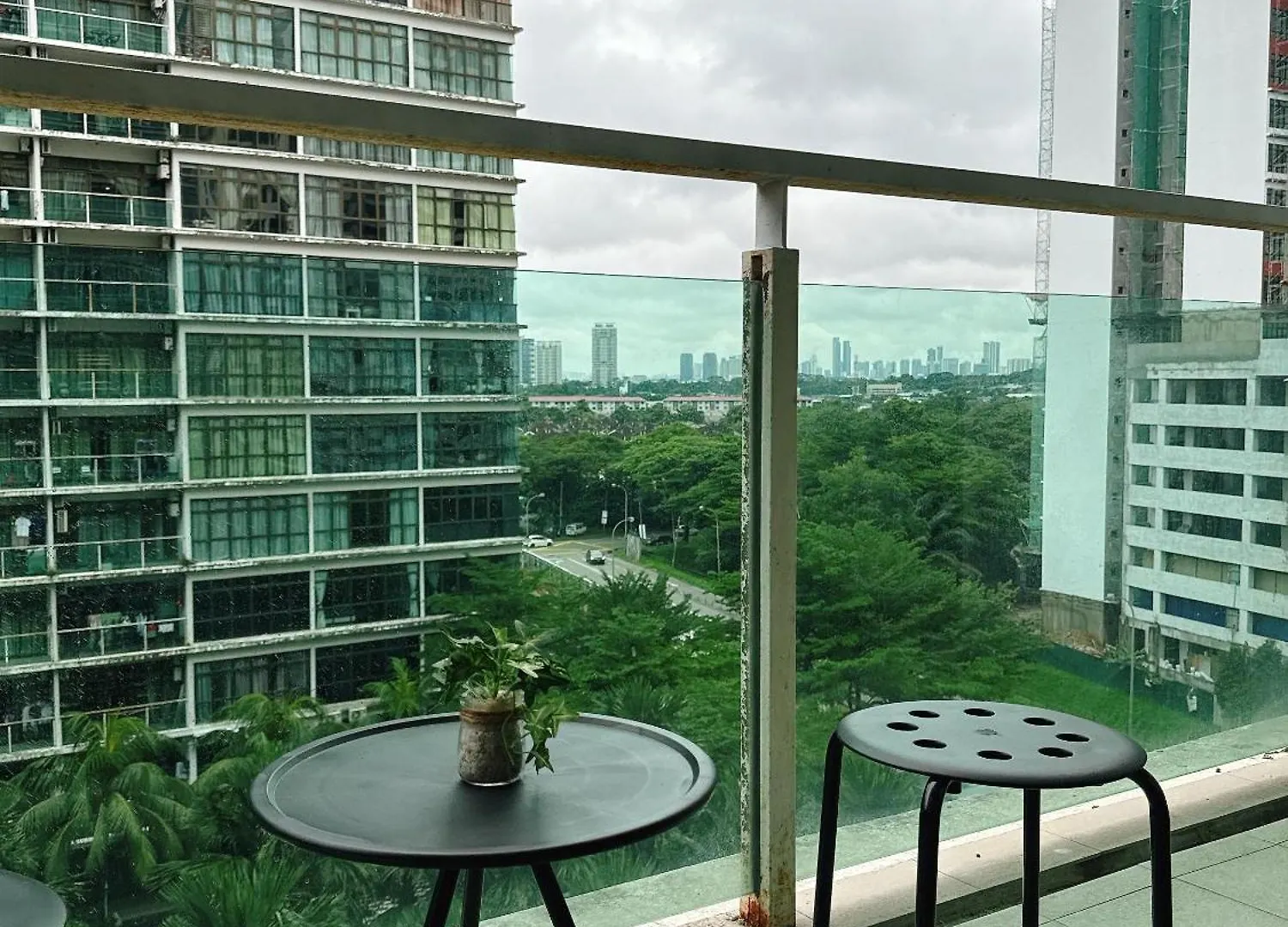 Apartment Cozy Muji Home With Wifi & Netflix At Mount Austin #19 Johor Bahru Malaysia